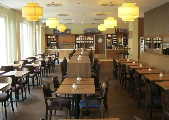 Express - St. Pauli-messe Hotel