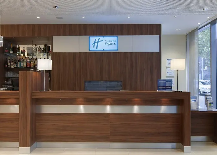 Express - St. Pauli-messe Hotel 3*