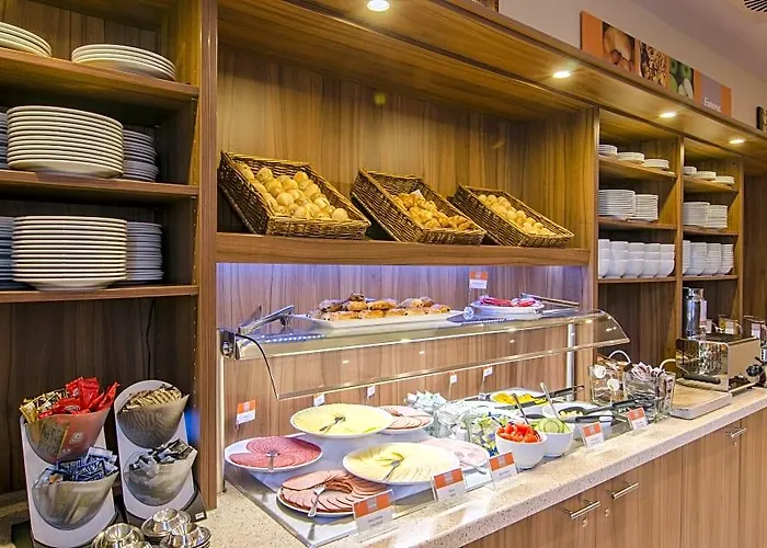 Hotel Express - St. Pauli-messe 3*